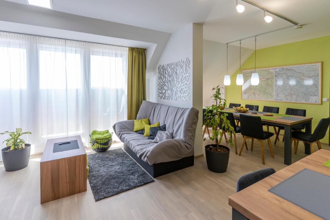 Apartman Horni Misecky - Luxusni Ubytovani Pro Dve Rodiny S Detmi Εξωτερικό φωτογραφία